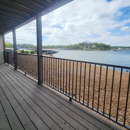Lakefront Condo With A View Osage Beach Luaran gambar
