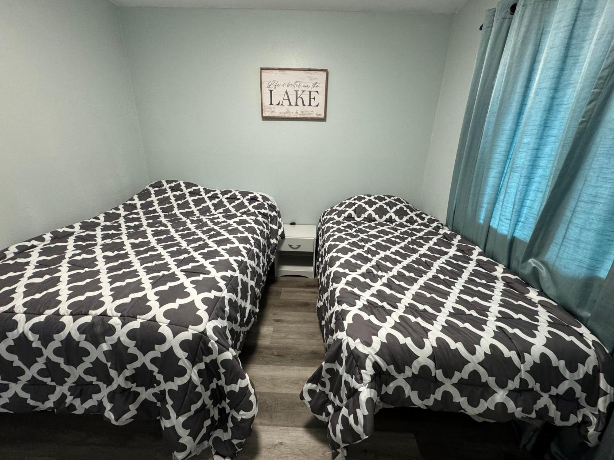 Lakefront Condo With A View Osage Beach Luaran gambar